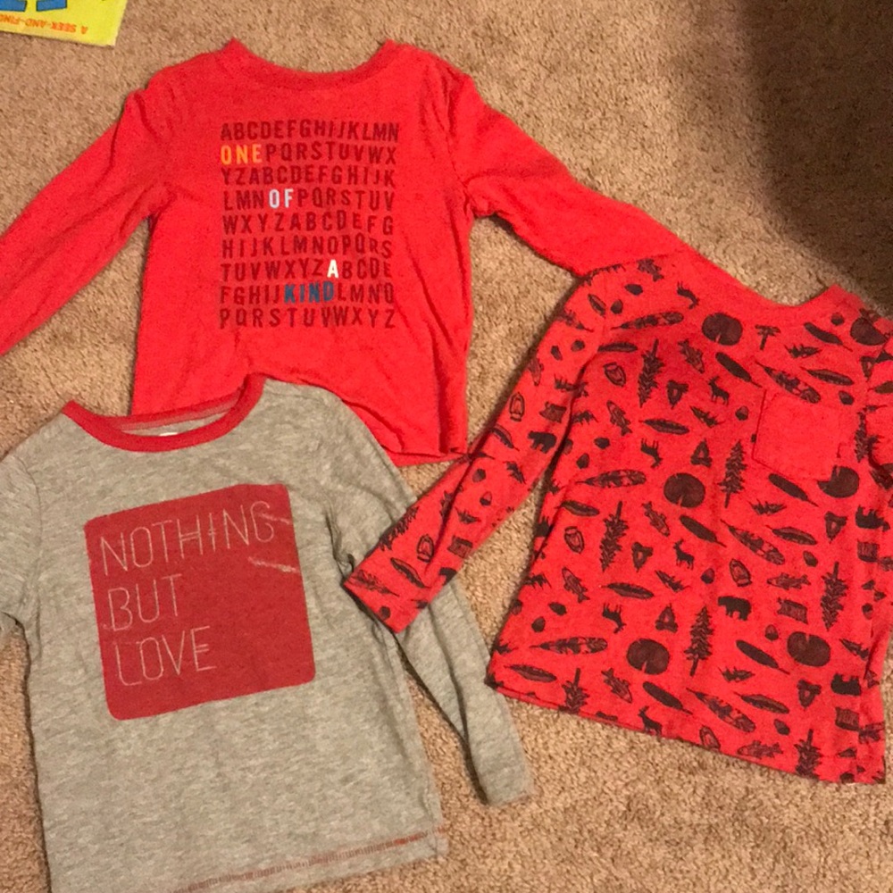3 long sleeve Old Navy Boys shirts